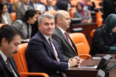 MİLLETVEKİLİ MUSTAFA CANBEY’DEN YENİ YIL MESAJI