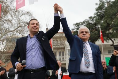 AHMET AKIN BURHANİYELİLERLE BULUŞTU