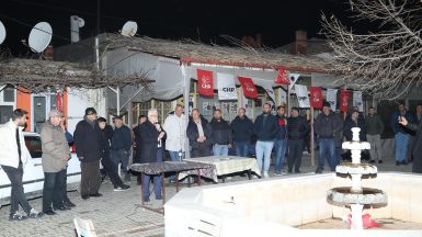Başkan Deveciler, Kızıklı Mahallesi’ndeki Hemşehrileriyle Bir Araya Geldi