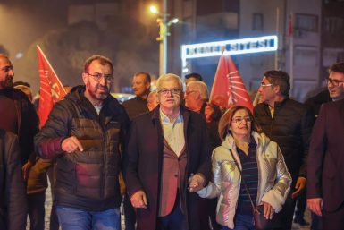 Başkan Deveciler, Bahçelievler Mahallesi’nde Halkla Buluştu