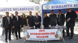 BAŞKAN DEVECİLER DÜNYA SOKAK HAYVANLARI GÜNÜNÜ HAYVANSEVERLER İLE KUTLADI