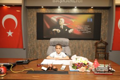 Edremit Belediyesi’nde koltuk çocukların