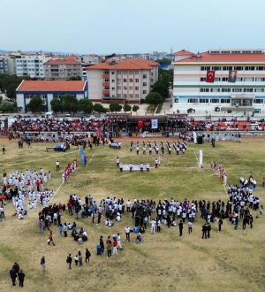 BURHANİYE’DE 19 MAYIS’IN 105. YILI COŞKUSU