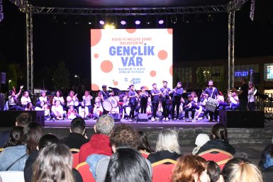 Gençlik Festivali konserleri büyük ilgi gördü