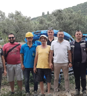 Başkan Akın çiftçilerin mağduriyetini giderdi