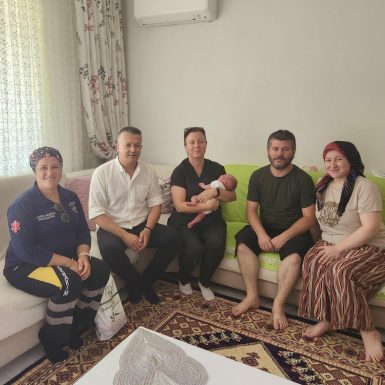 BURHANİYE BELEDİYESİ’NDEN HOŞ GELDİN BEBEK ZİYARETİ