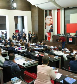 TÜRKİYE’DE YÜZLER SOSYAL DEMOKRAT BELEDİYECİLİK İLE GÜLECEK