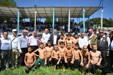 Kurtdere de güreş heyecanı başladı