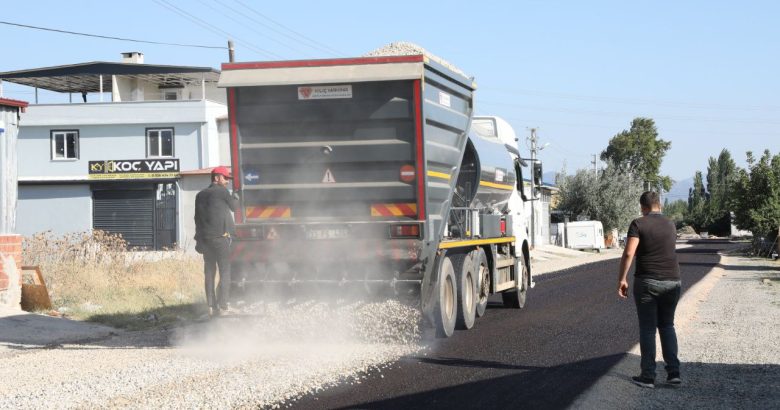  Edremit Belediyesi asfaltlama hamlesi başlattı