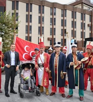 Başkan Akın Alın teriyle evine ekmek götüren esnafımızın yanındayız