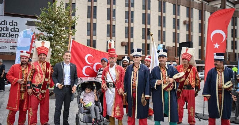  Başkan Akın Alın teriyle evine ekmek götüren esnafımızın yanındayız