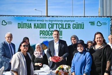 BURHANİYE’DE DÜNYA KADIN ÇİFTÇİLER GÜNÜ KUTLANDI