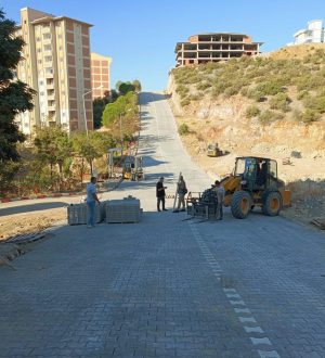 Edremit Belediyesi’nden yol düzenleme çalışmaları