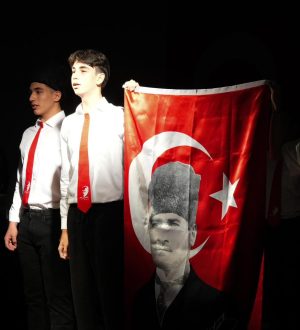 BURHANİYE’DE ATA’YA ÖZEL ANMA PROGRAMI GERÇEKLEŞTİ