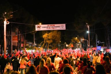 BURHANİYE’DE 101. YILA YAKIŞIR KUTLAMA