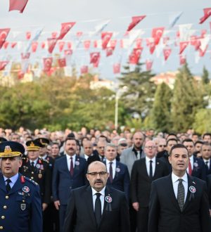 9 u 5 geçe Balıkesir de hayat durdu