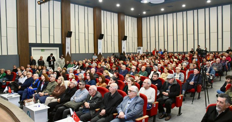  Laiklik ve Cumhuriyet söyleşisine yoğun ilgi