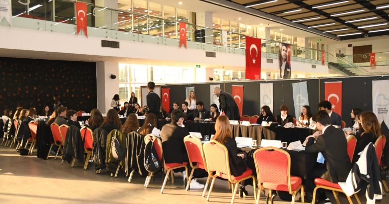  Uluslararası Model Birleşmiş Milletler MUN Konferansı Balıkesir de toplandı