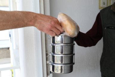 BURHANİYE’DE 2024’TE DE YARDIMLAR HIZ KESMEDEN DEVAM ETTİ