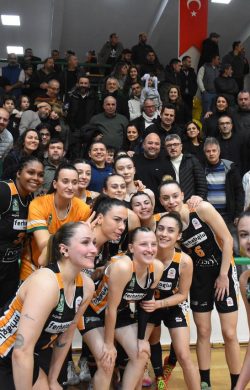 Gürespor, çeyrek finalde..