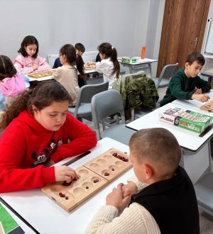 Edremit Belediyesi’nden Çocuklara Zeka Oyunları Atölyesi
