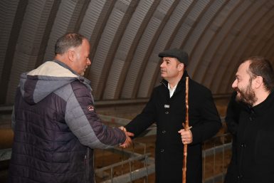 Başkan Akın, haftaya Hayvan Pazarı ziyaretiyle başladı