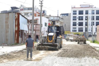 BURHANİYE BELEDİYESİ’NDEN KAPSAMLI YOL SEFERBERLİĞİ