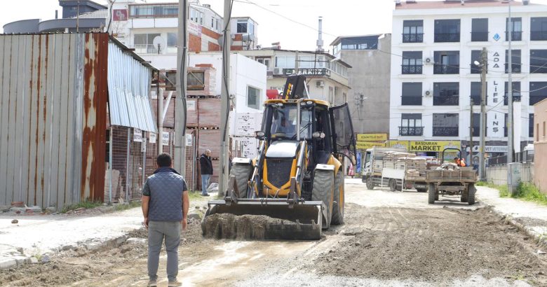  BURHANİYE BELEDİYESİ’NDEN KAPSAMLI YOL SEFERBERLİĞİ