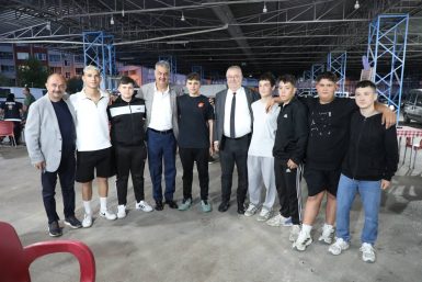 BAŞKAN ERTAŞ 47 MAHALLE 42 NOKTADA HALKLA BULUŞTU