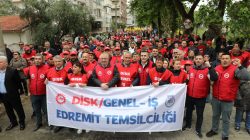EDREMİT’TE 1 MAYIS COŞKUYLA KUTLANDI