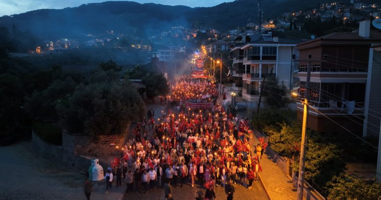  EDREMİT’TE 19 MAYIS COŞKUSU