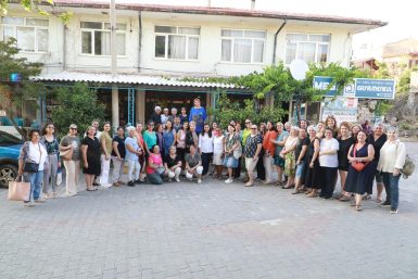 KADINLAR BULUŞMASI PELİTKÖY MAHALLESİ’NDE GERÇEKLEŞTİRİLDİ