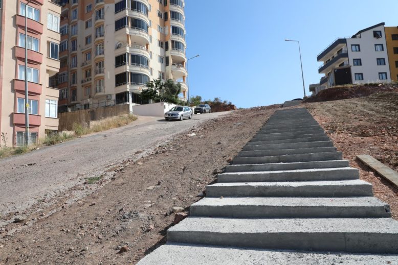 ATATšRK MAHALLESI'NDE ULASIM KOLAYLASIYOR (6)