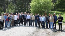 EDREMİT BELEDİYESİ’NDEN KAZDAĞLARI ZİRVESİNDE ÇEVRE TEMİZLİĞİ