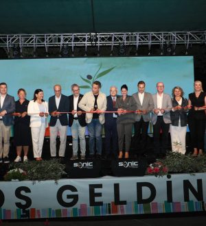 6.BURHANİYE KİTAP FUARI COŞKUYLA BAŞLADI