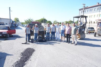 BURHANİYE SANAYİ SİTESİNDE ASFALT YAMA ÇALIŞMALARI BAŞLADI