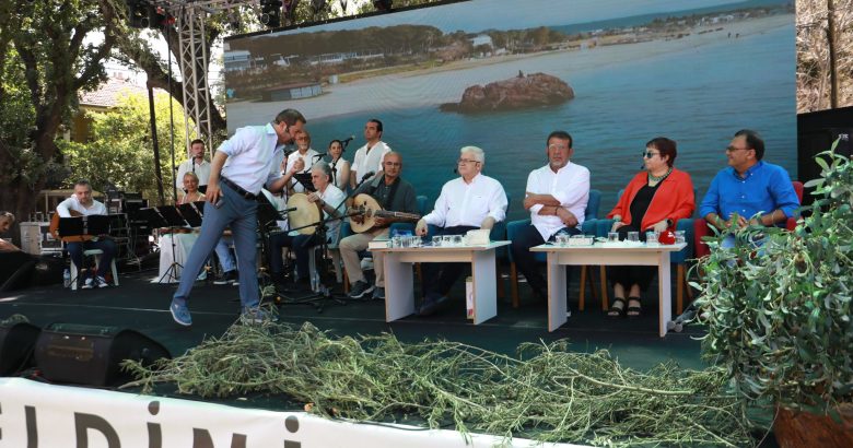 KİTABIN İZİNDE, 6. BURHANİYE KİTAP FUARI SONA ERDİ