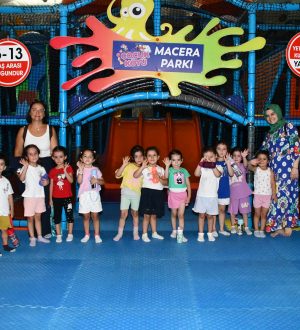 Bal Çocuk’un minikleri Çocuk Köyü’nde doyasıya eğlendi
