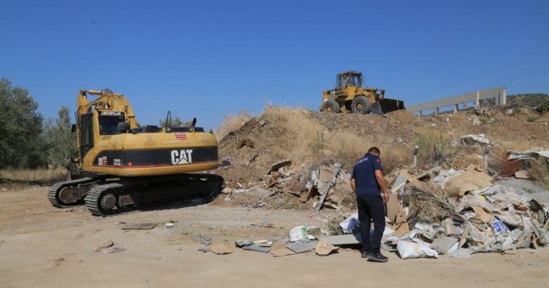  Edremit Belediyesi’nden Altınoluk’ta temizlik seferberliği