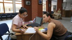 Edremit Belediyesi tercih döneminde adayların yanında