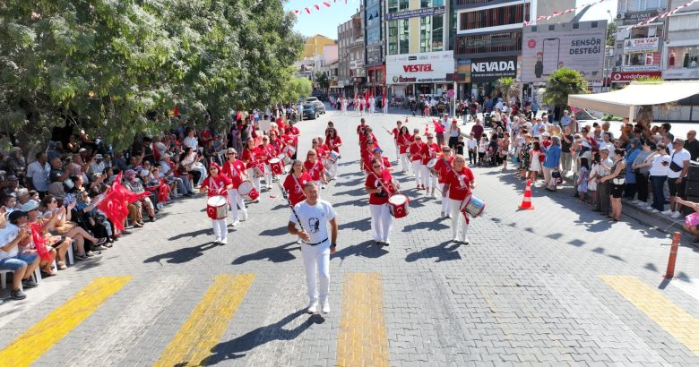  BURHANİYE’DE 30 AĞUSTOS COŞKUSU