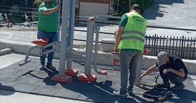 EDREMİT’TE PARKLAR YENİLENİYOR