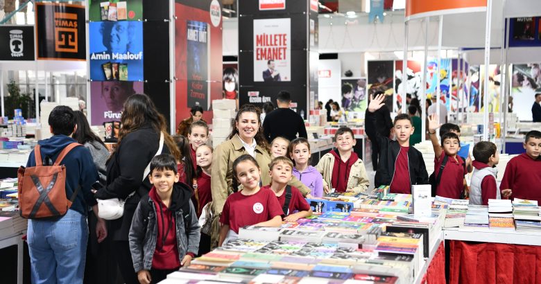 Öğrencilerden Kitap fuarına tam not