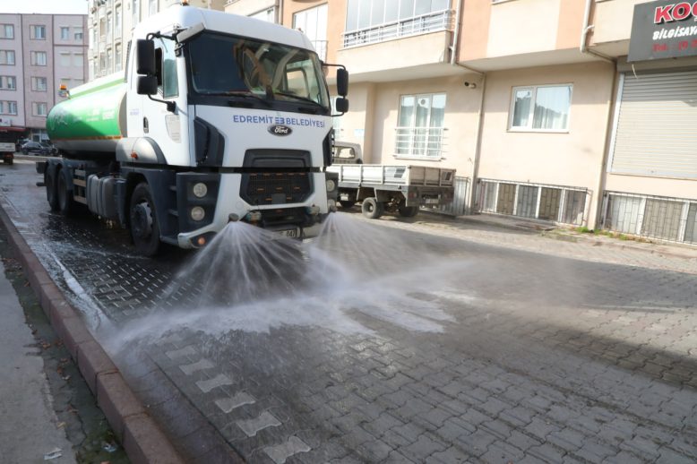 Edremit'te Temizlikte 7-24 Kesintisiz Hizmet (11)