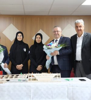 Edremit Belediyesi şampiyon öğrencileri ödüllendirdi