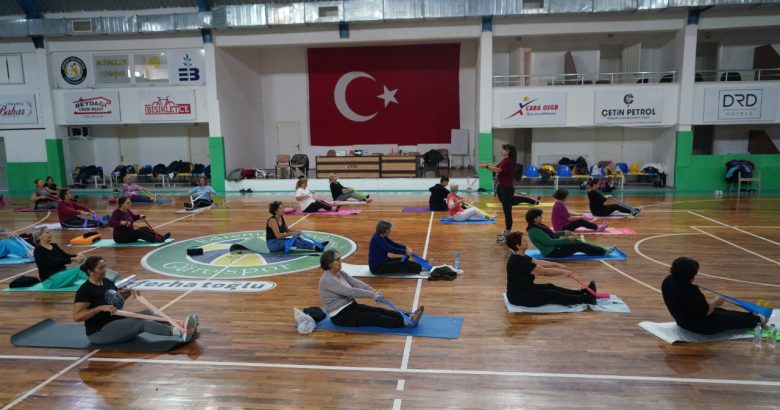  Atatürk Gençlik Merkezi’nde dolu dolu kurs sezonu