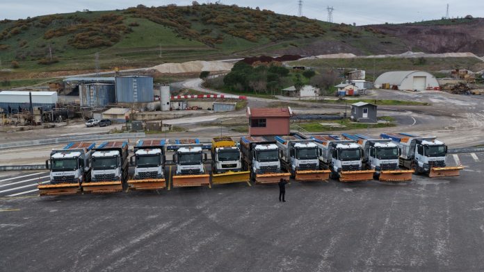 Balıkesir Büyükşehir Belediyesi, kış şartlarıyla mücadele kapsamında hazırlıklarını tamamladı