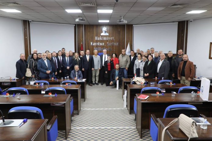 Edremit’te yılın ilk muhtarlar toplantısı yapıldı